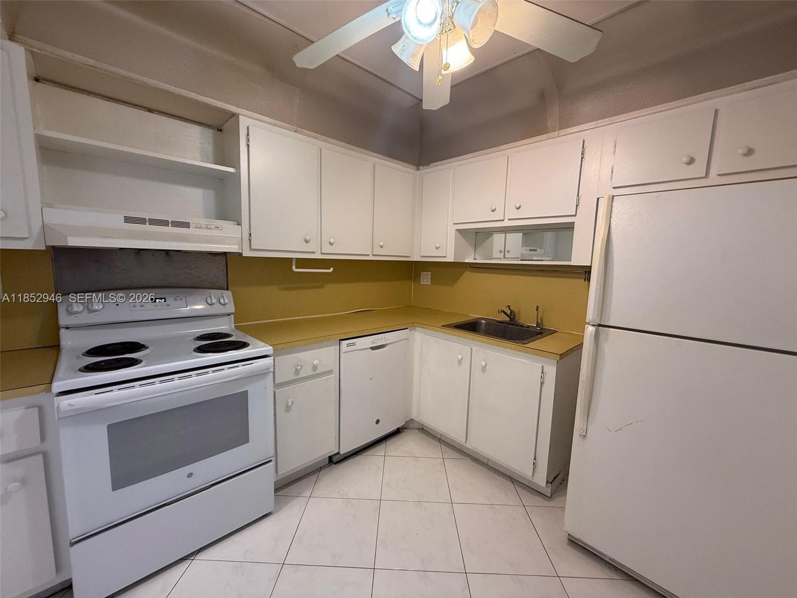 500 Three Islands Blvd 715 photo 12