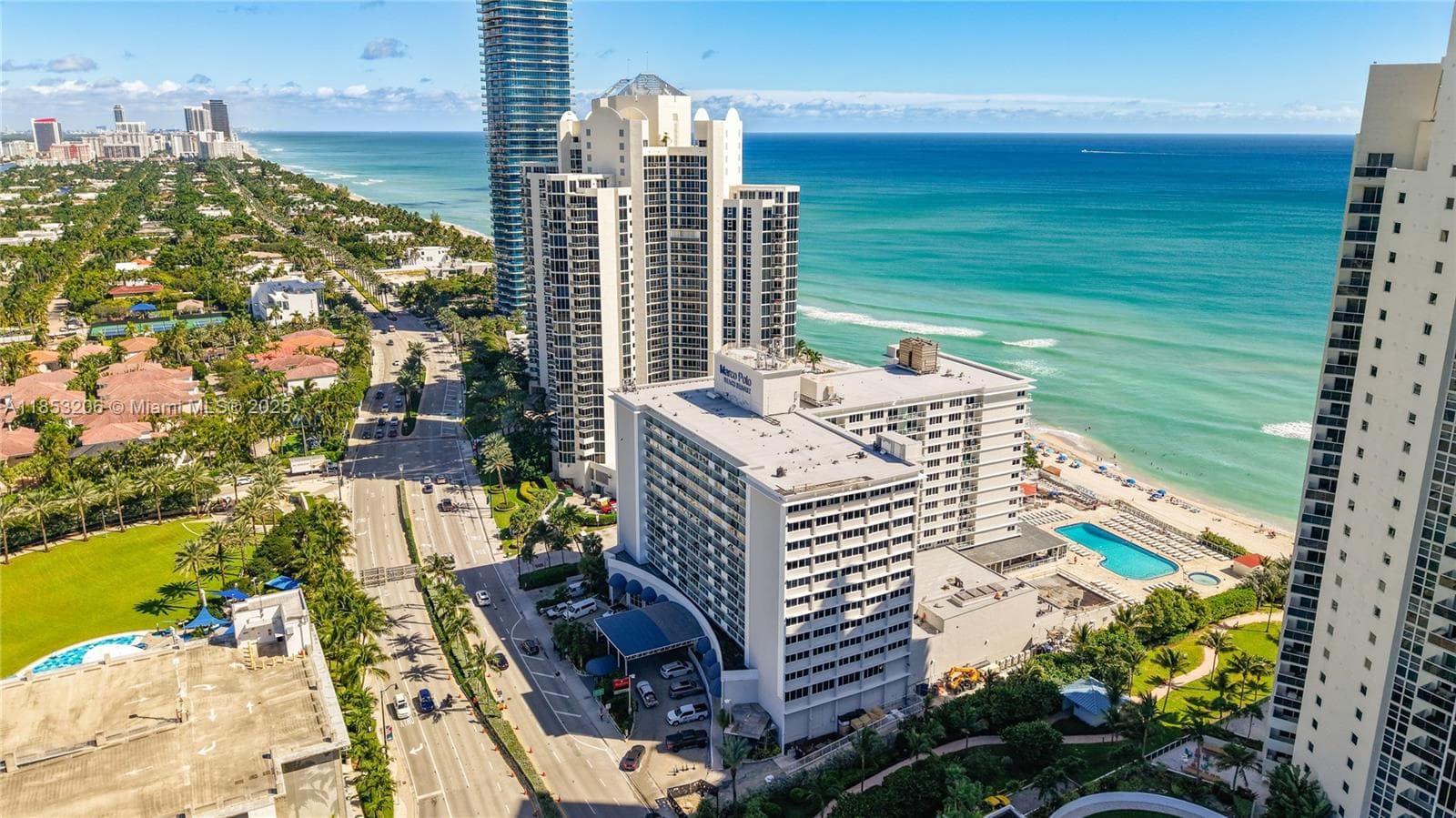 19201 Collins Ave 610 photo 4