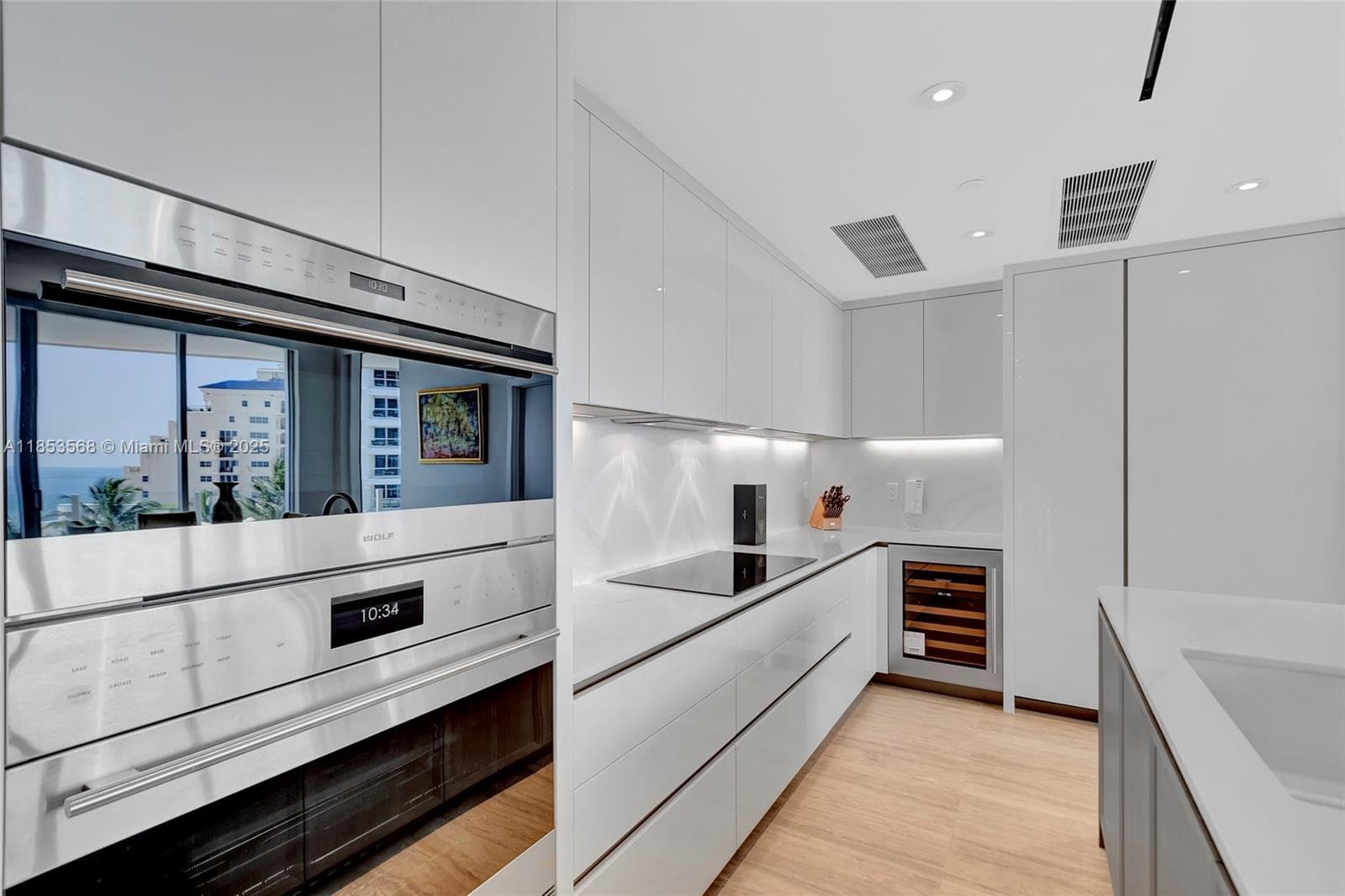 525 N Fort Lauderdale Beach Blvd 802 photo 12
