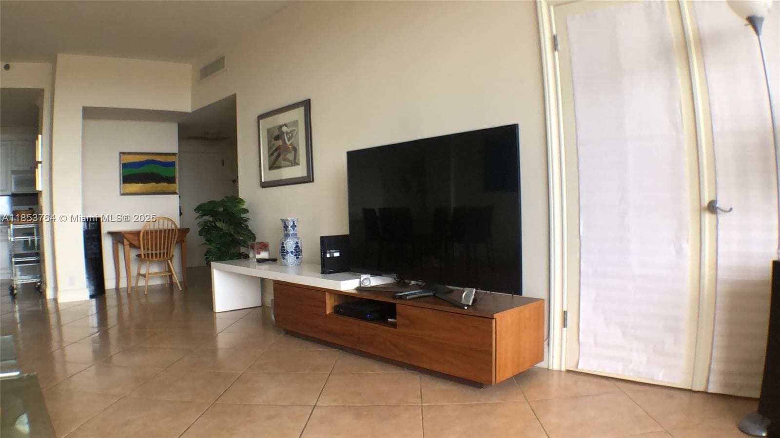 151 Crandon Blvd 833 photo 3