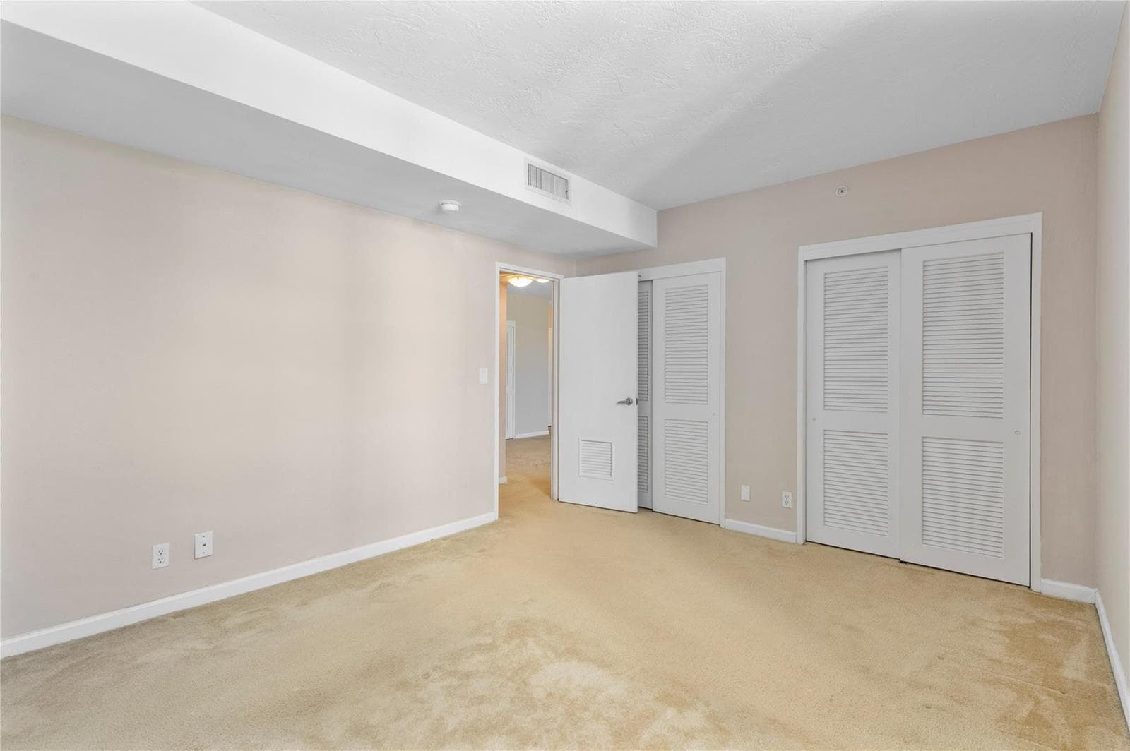 3001 S Ocean Drive 333 photo 16
