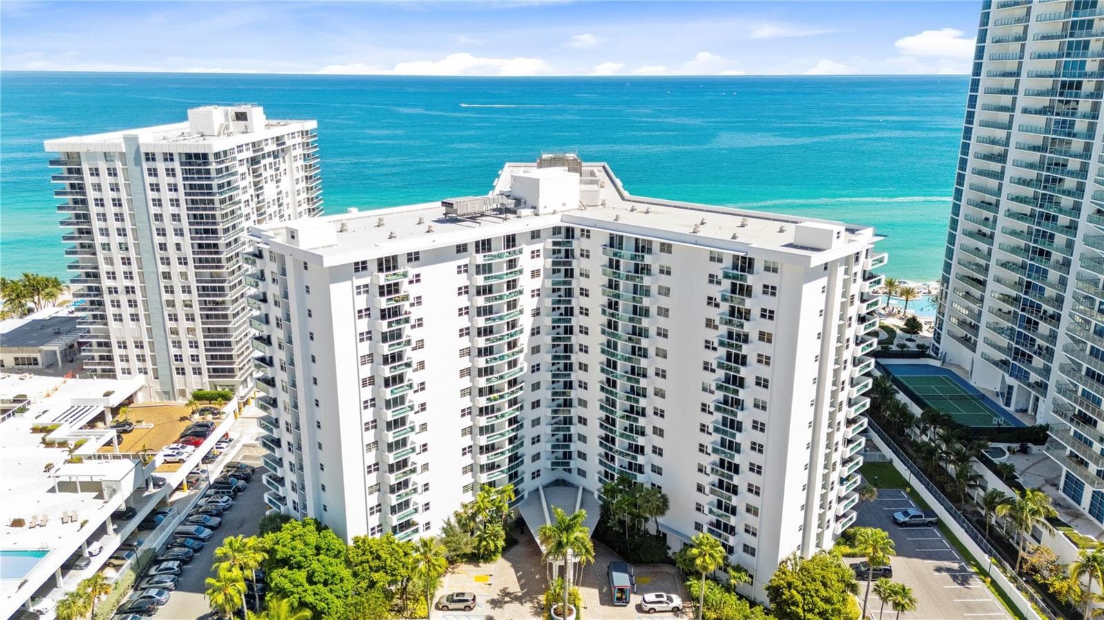 3001 S Ocean Drive 333 photo 1