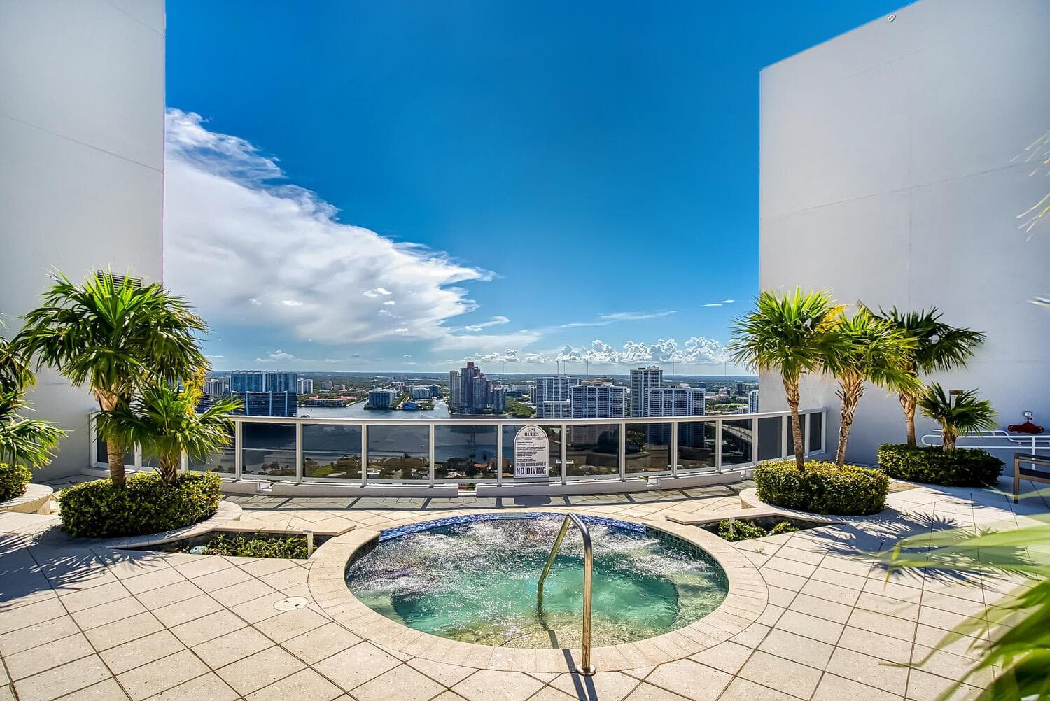 18911 Collins Avenue 506 photo 7