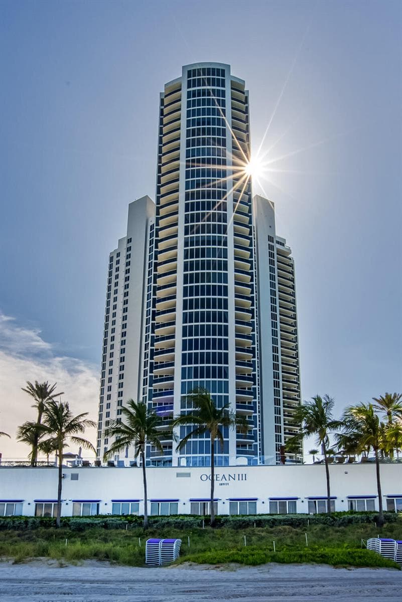 18911 Collins Avenue 506 photo 8