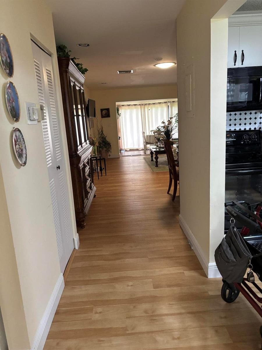 143 Lake Susan Drive photo 22