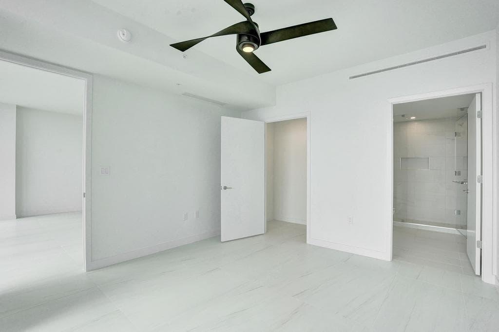 900 N Ocean Boulevard 1405 photo 22