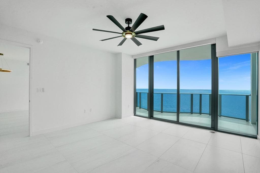 900 N Ocean Boulevard 1405 photo 14