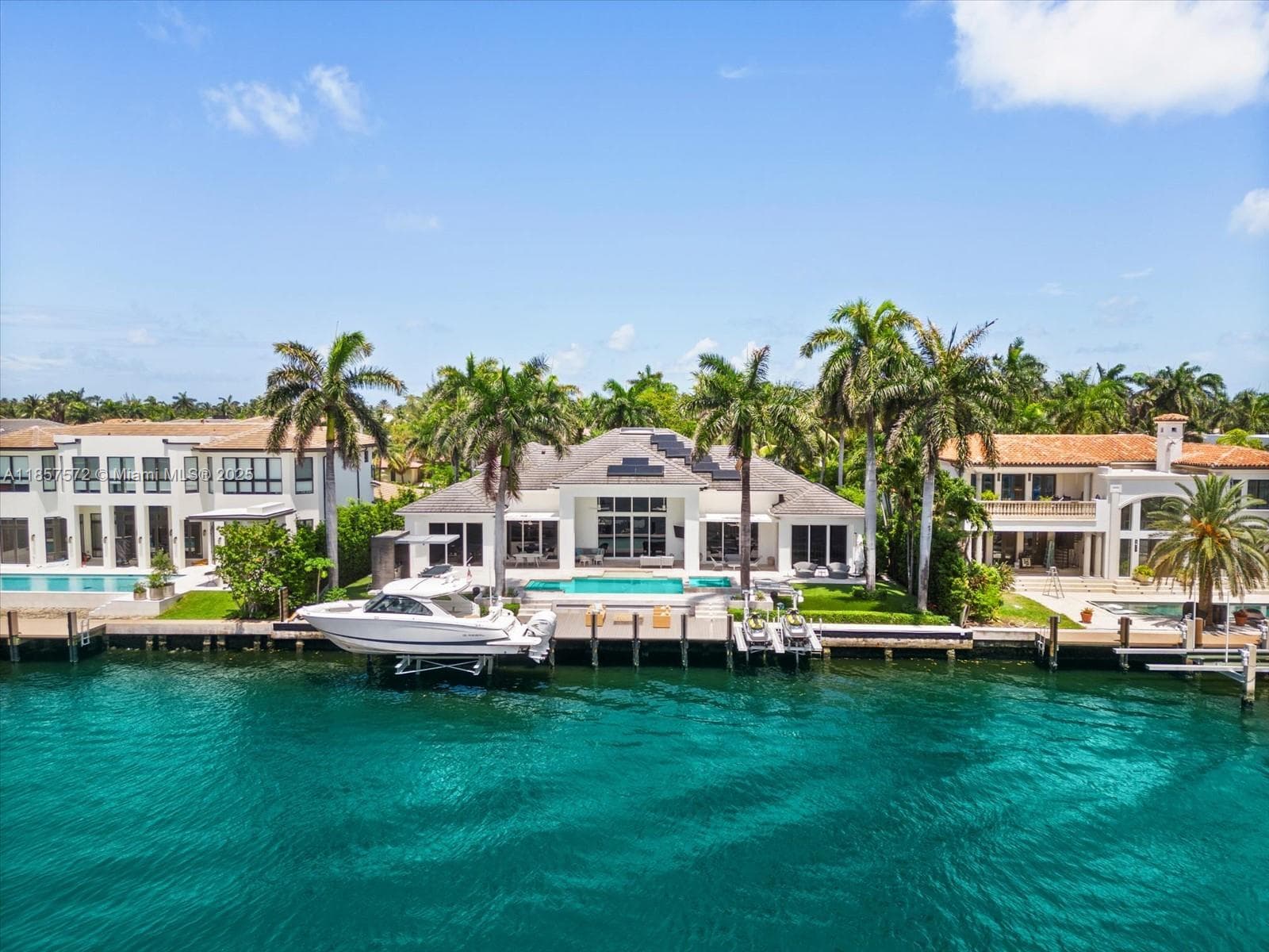 224 S ISLAND photo 2