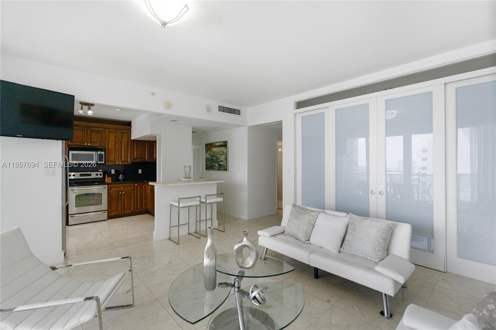 100 Lincoln Rd PH14 photo 4