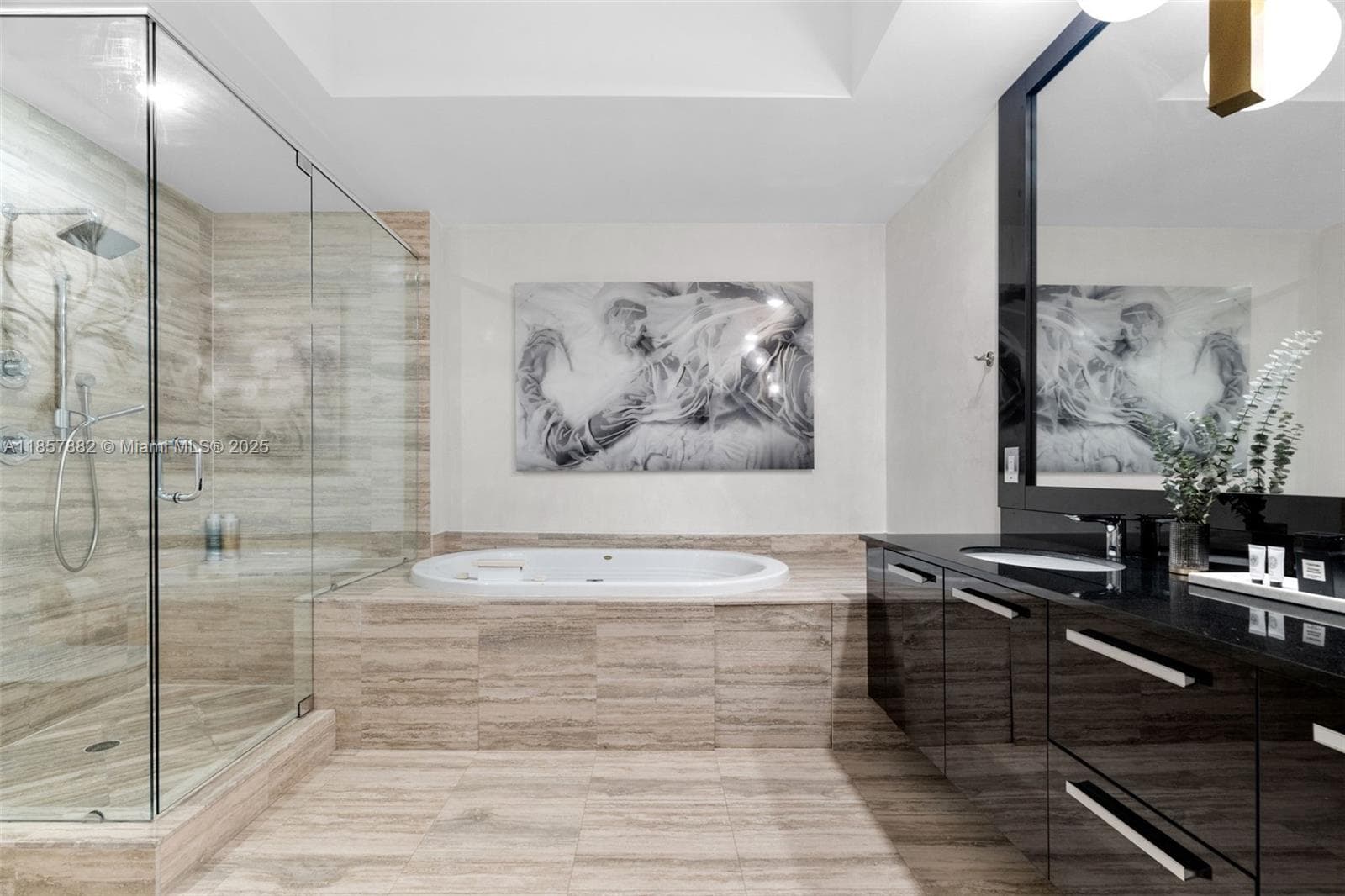 16001 Collins Ave 907 photo 14