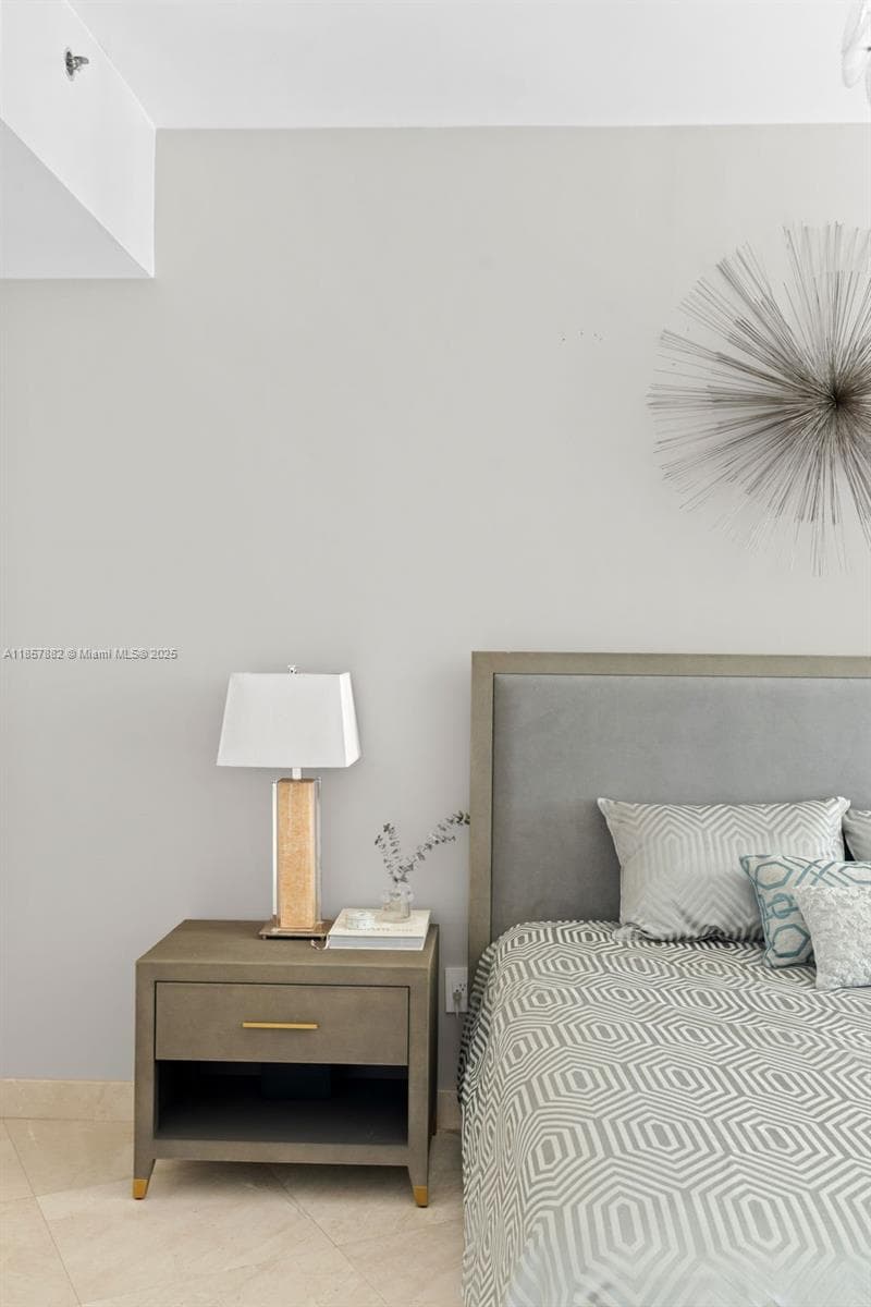 16001 Collins Ave 907 photo 15