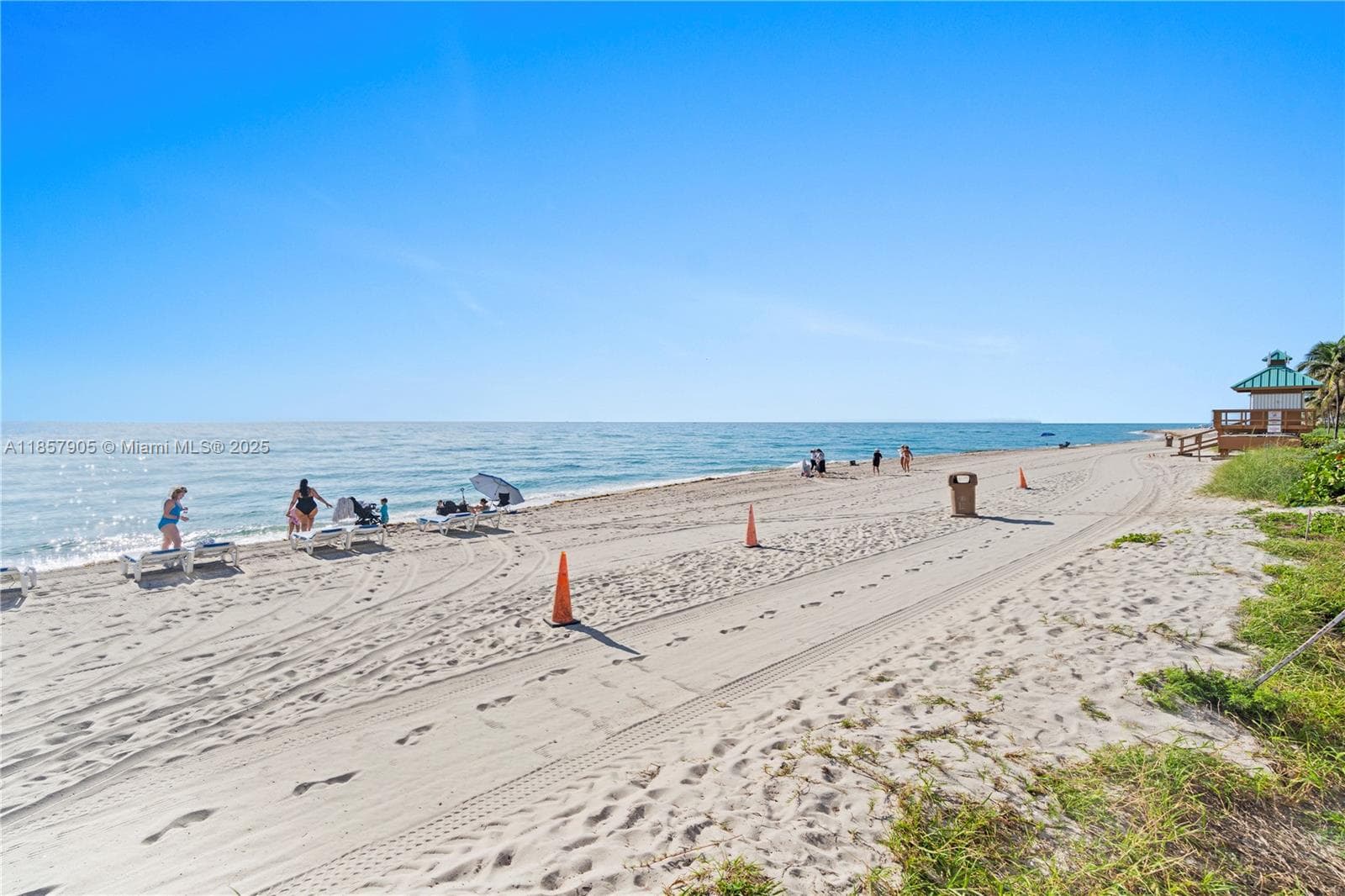 19201 Collins Ave 129 photo 24