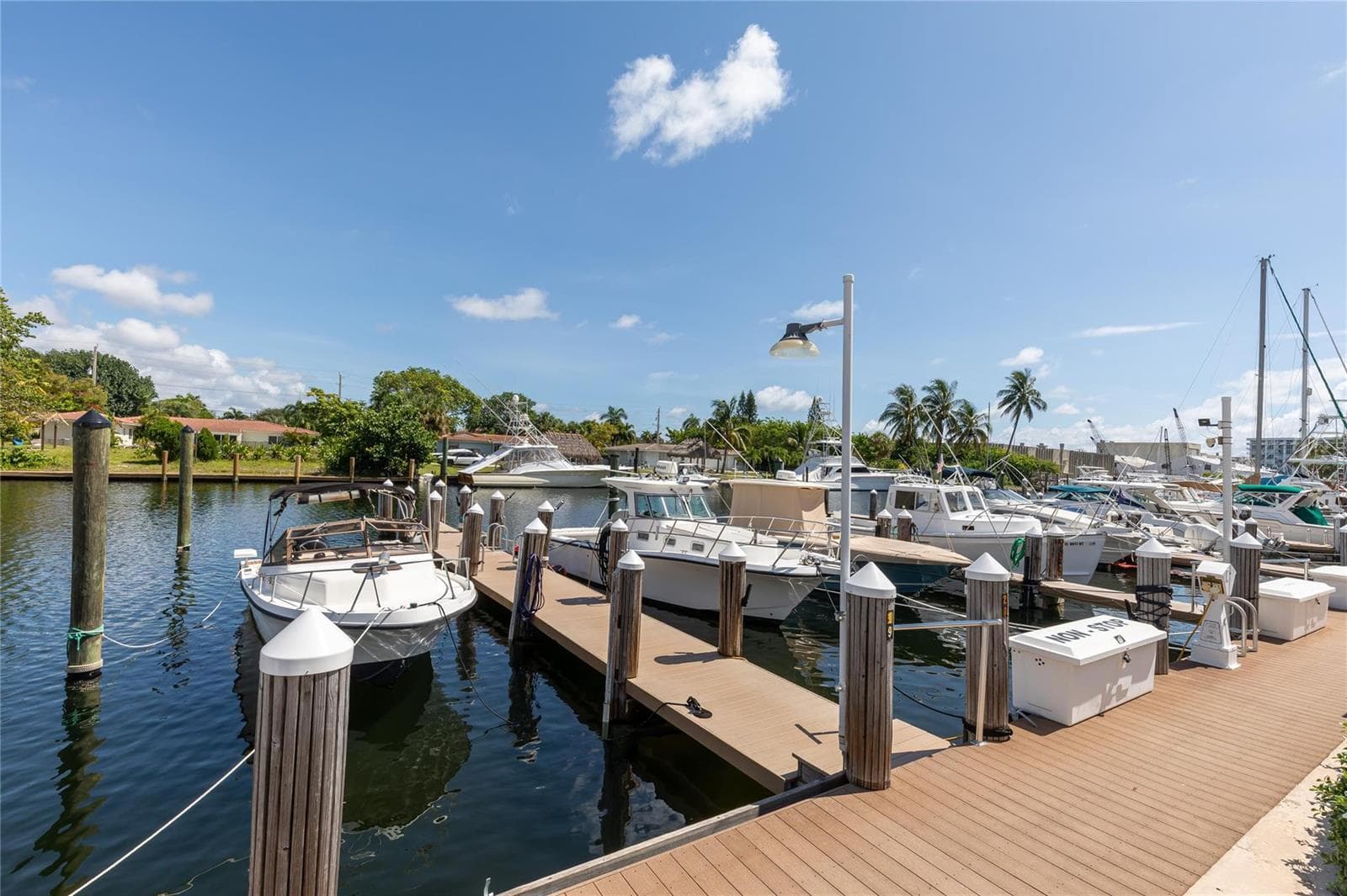 2731 NE 14th Street Causeway 710 photo 12
