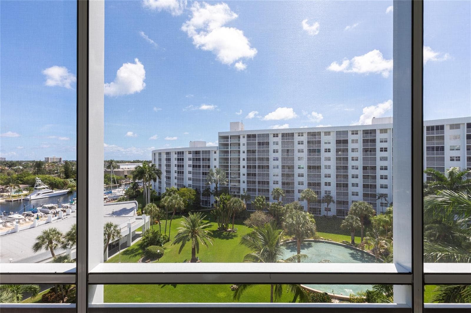 2731 NE 14th Street Causeway 710 photo 18