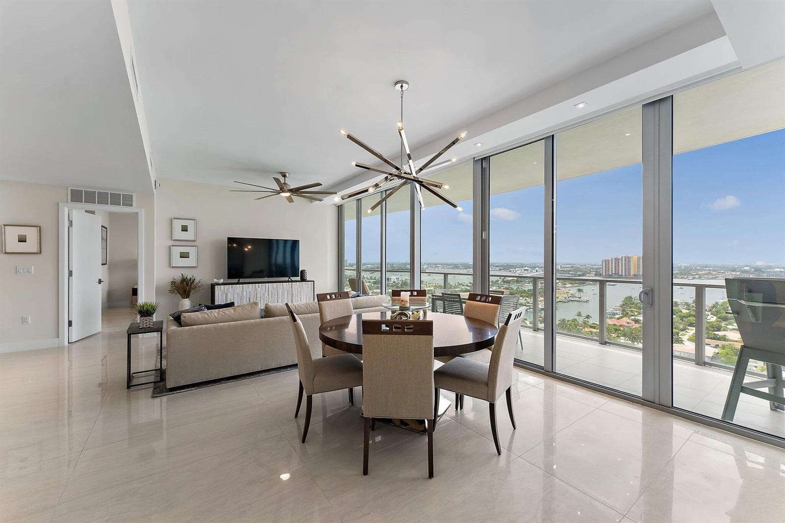 3100 N Ocean Drive 1906 photo 1