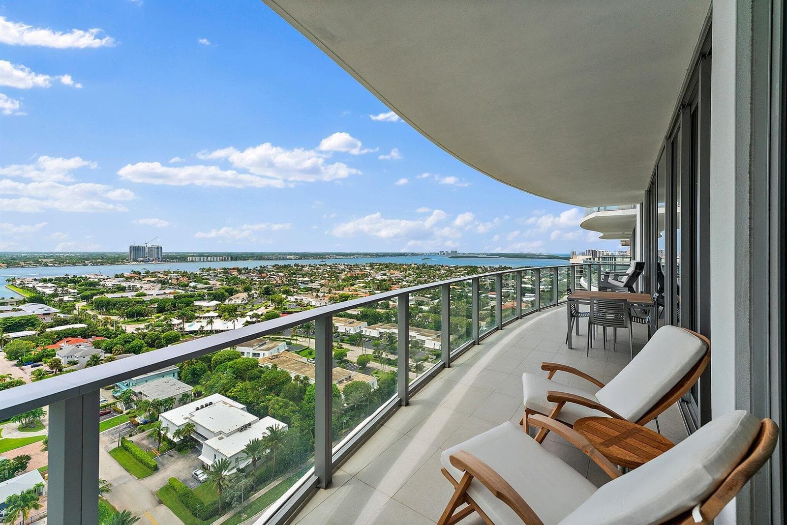 3100 N Ocean Drive 1906 photo 14