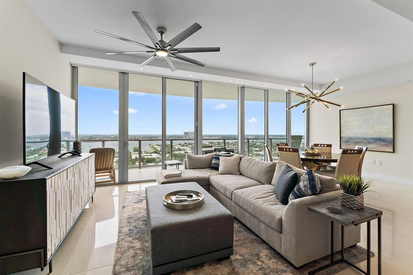 3100 N Ocean Drive 1906 photo 8