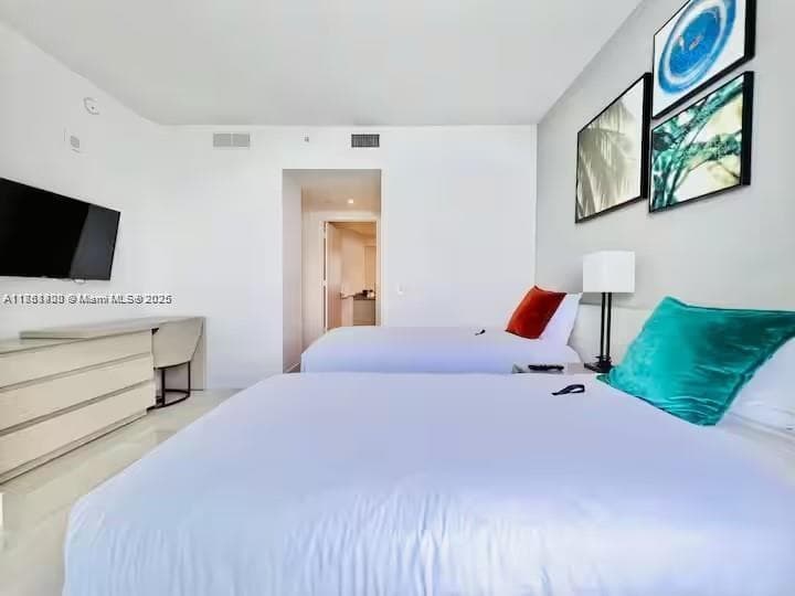 4111 S Ocean Dr 1801 photo 6