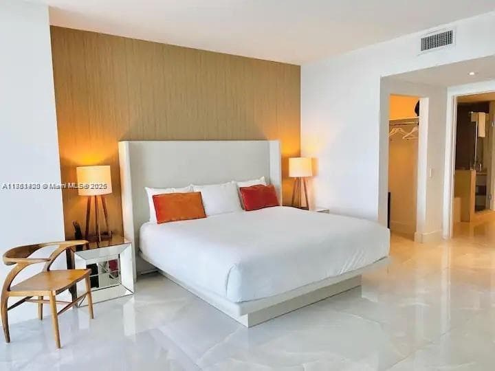 4111 S Ocean Dr 1801 photo 11