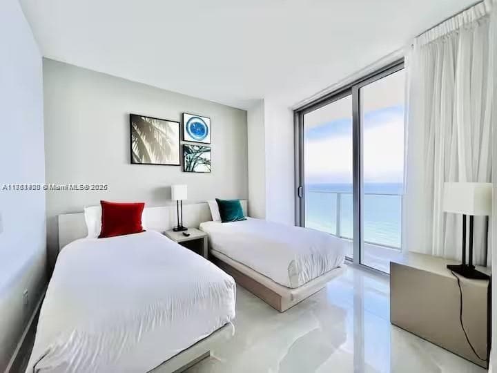 4111 S Ocean Dr 1801 photo 8