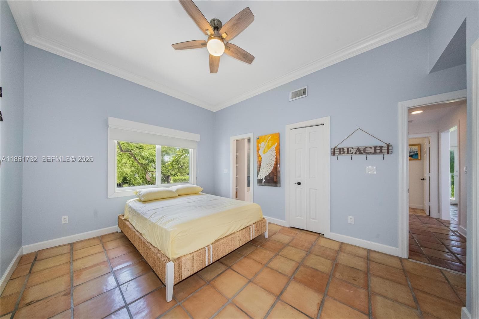 316 N Dr photo 23