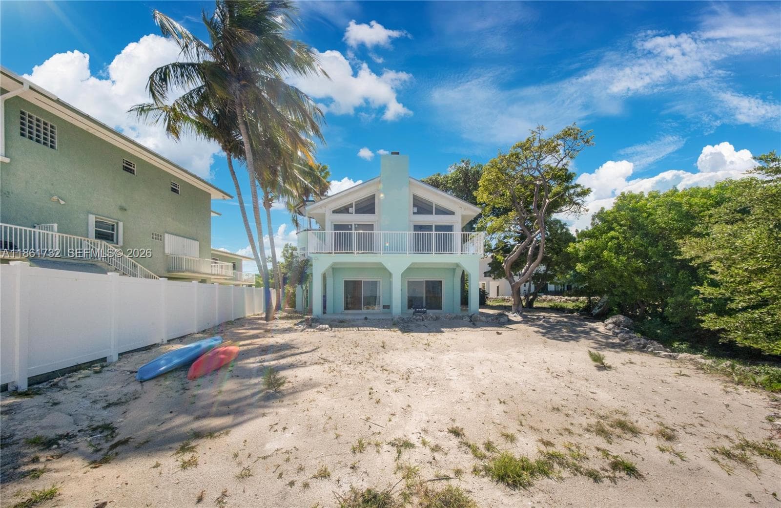 316 N Dr photo 4