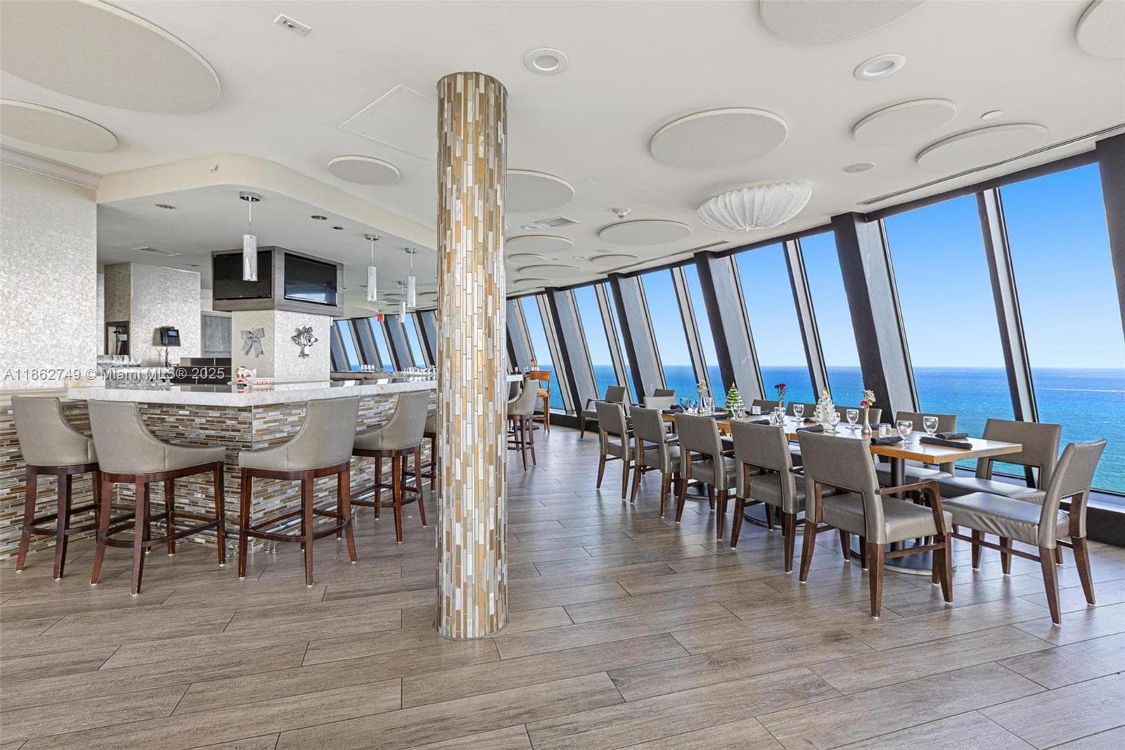 3000 N Ocean Dr 24H photo 23