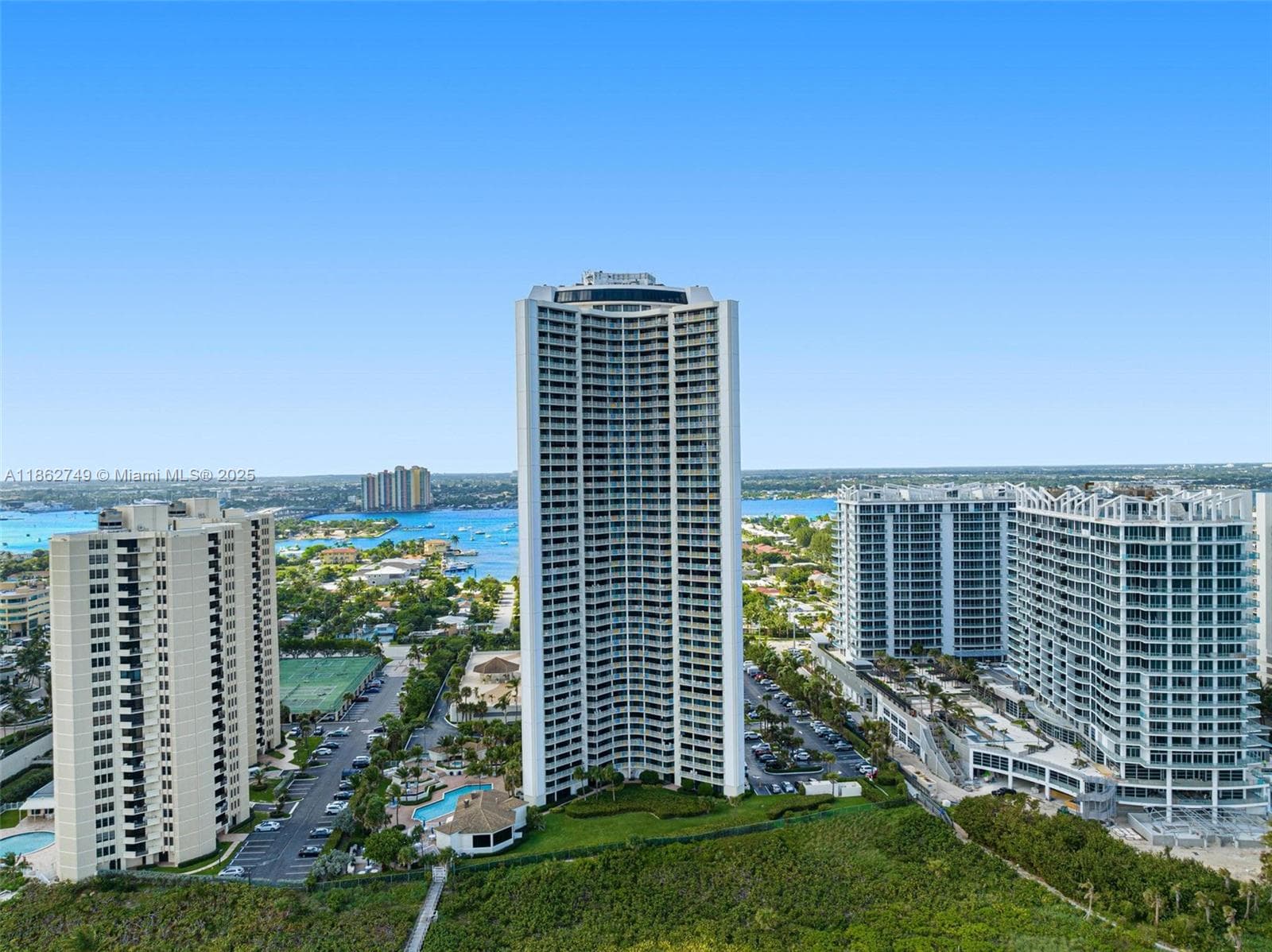 3000 N Ocean Dr 24H photo 1