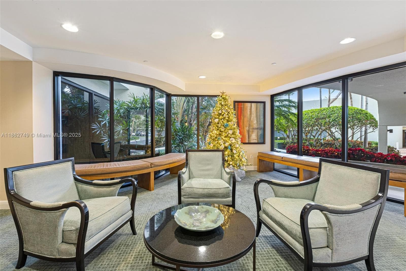 3000 N Ocean Dr 24H photo 24