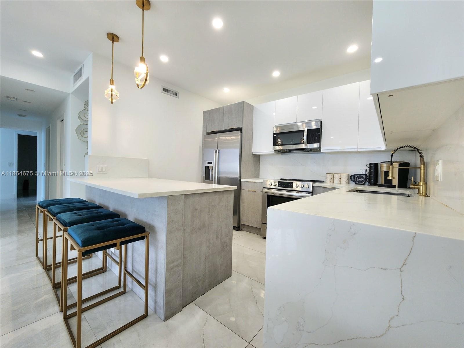 3505 S Ocean Dr 1502 photo 11