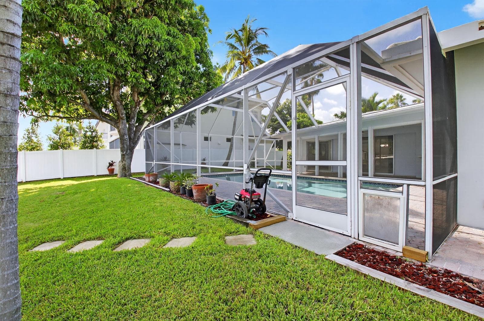 937 Banyan Drive photo 22