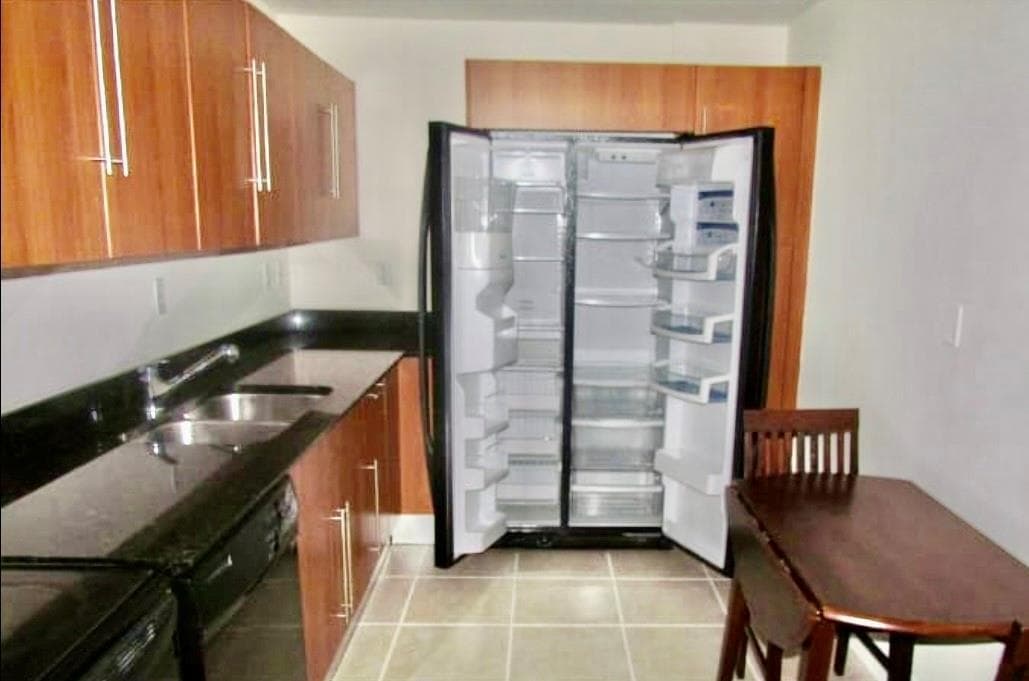 3001 S Ocean Drive 207 photo 5