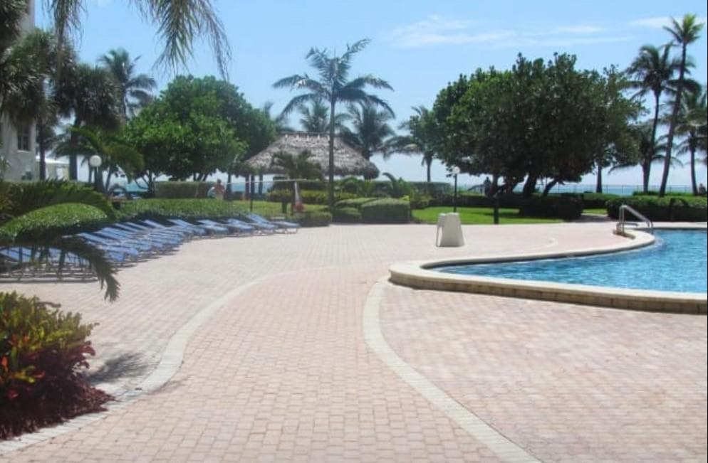 3001 S Ocean Drive 207 photo 18