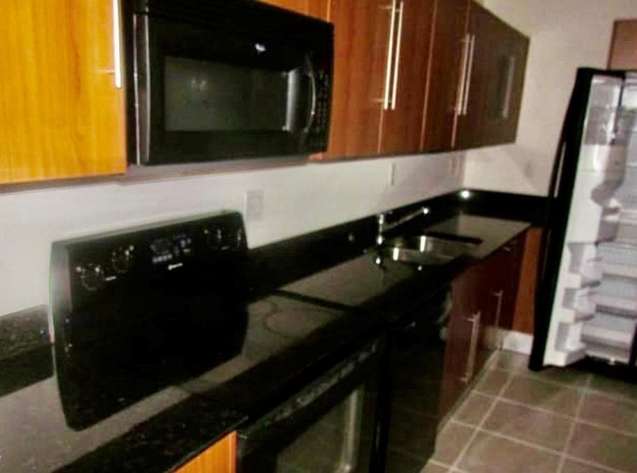 3001 S Ocean Drive 207 photo 4