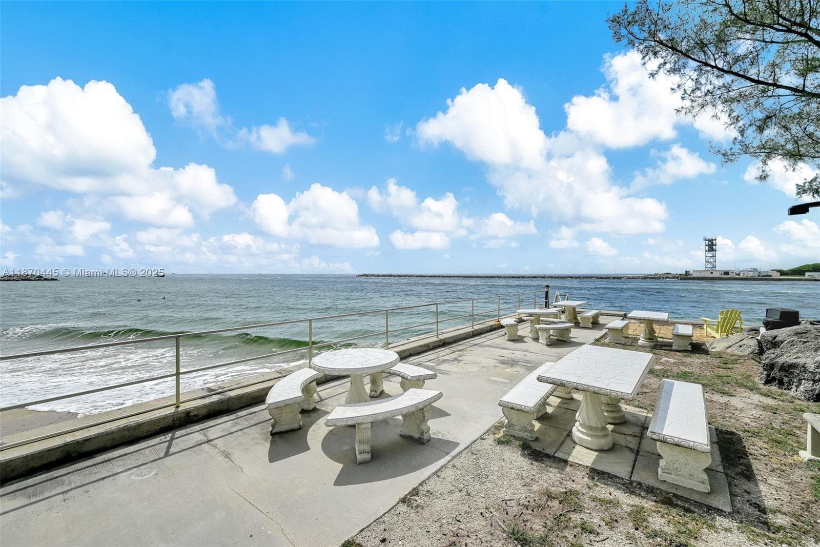 2100 S Ocean Dr 3CD photo 4