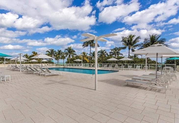 10185 Collins Ave 319 photo 22