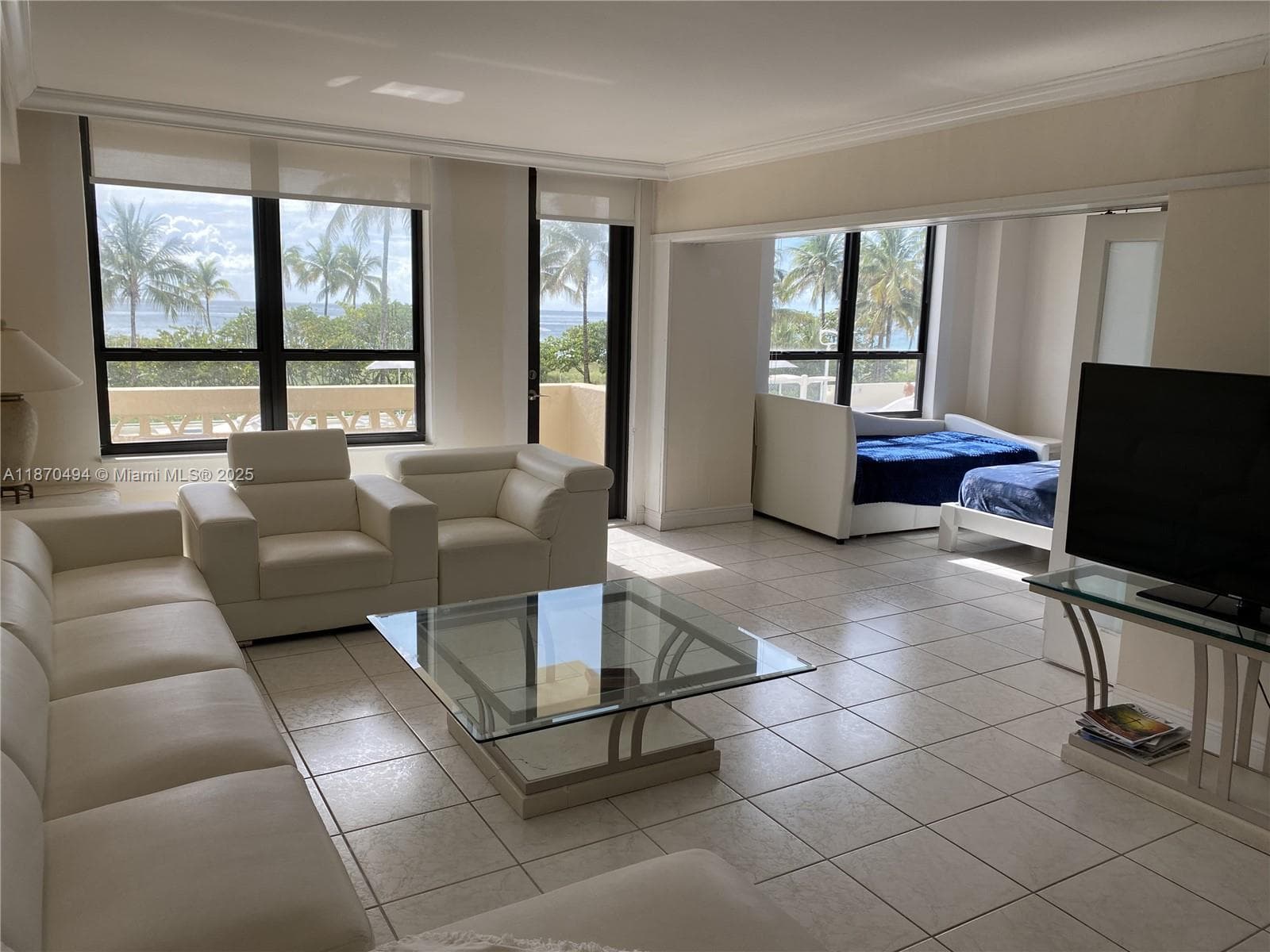 10185 Collins Ave 319 photo 4