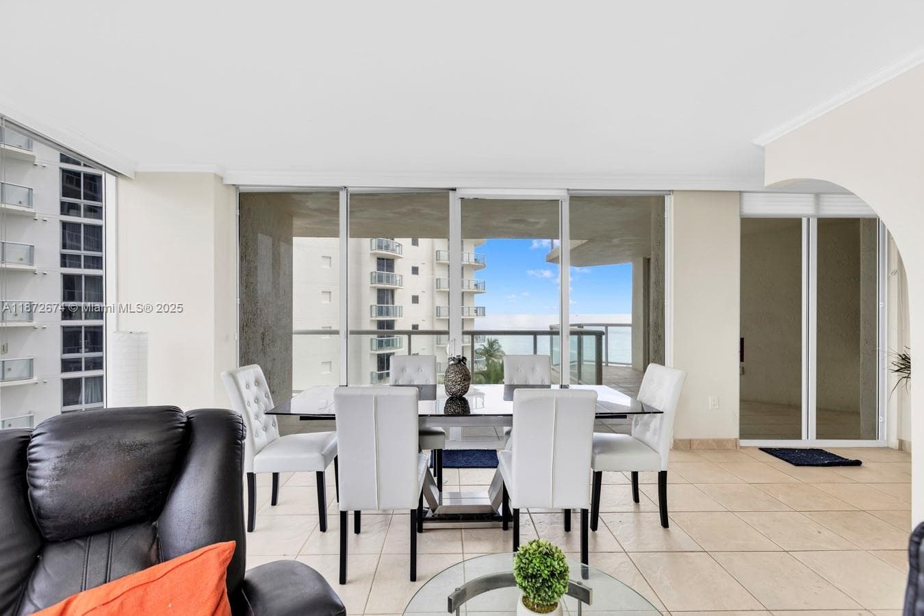 18671 Collins Ave 604 photo 5