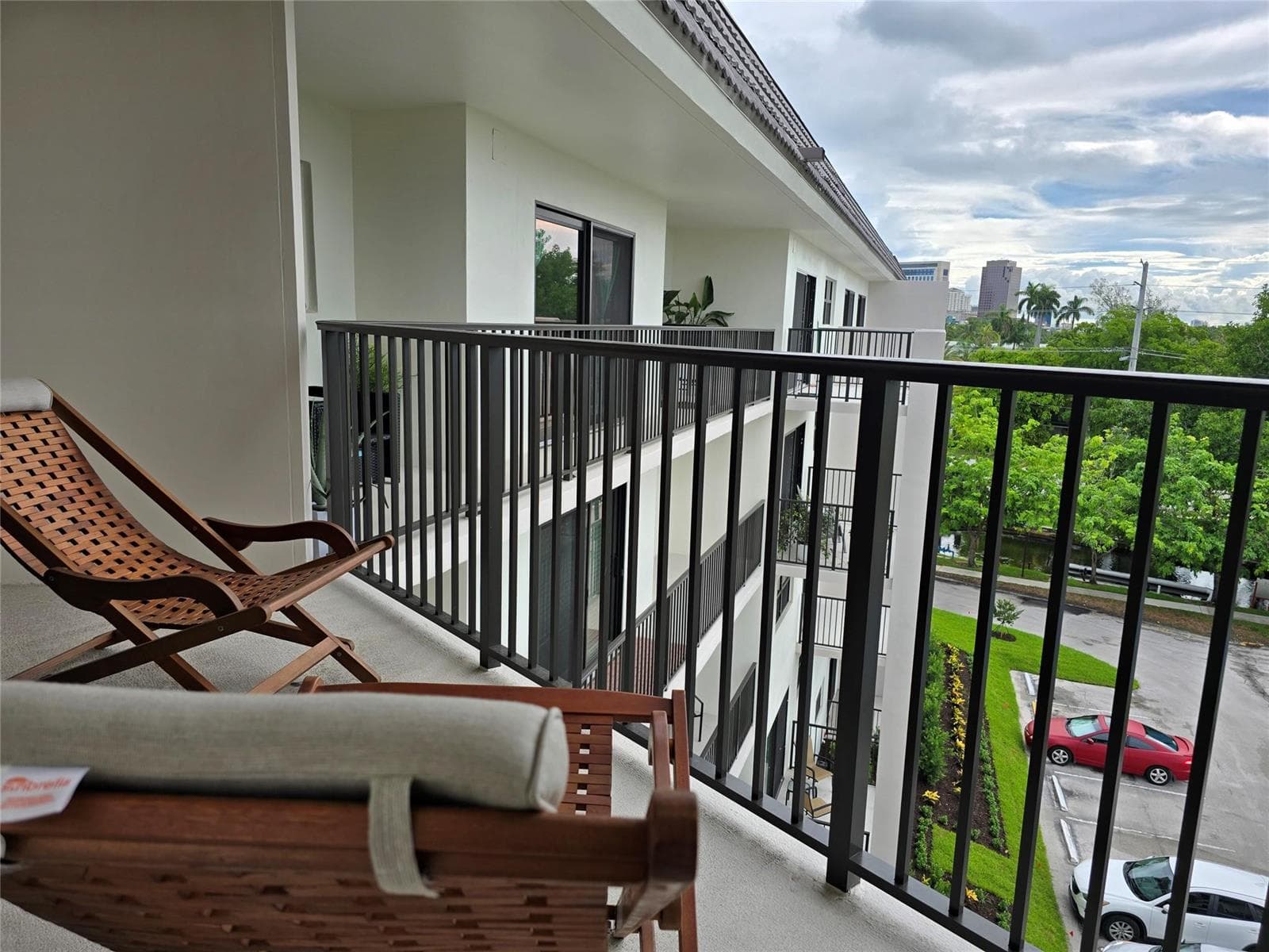 900 River Reach Drive 517 photo 2