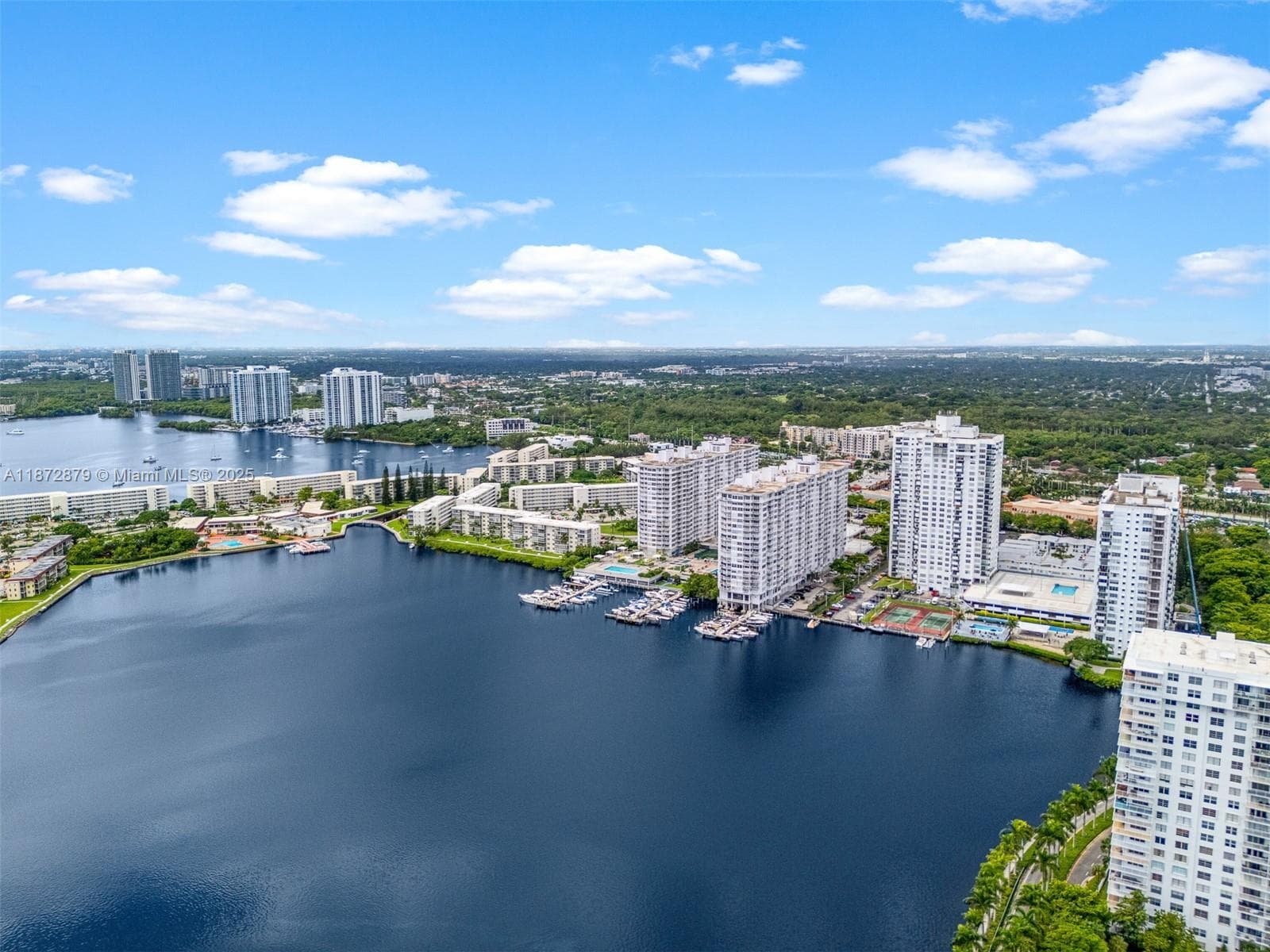 18071 Biscayne Blvd PH04 & PH03 photo 23