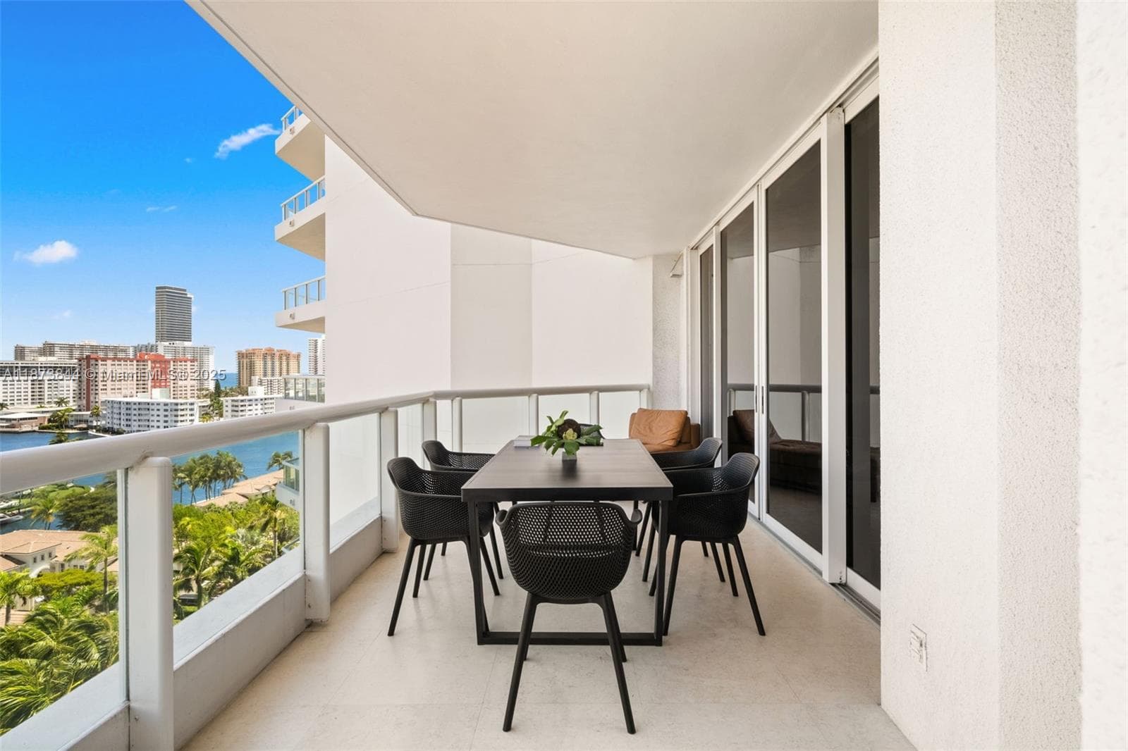 21200 Point Pl 1102 photo 10