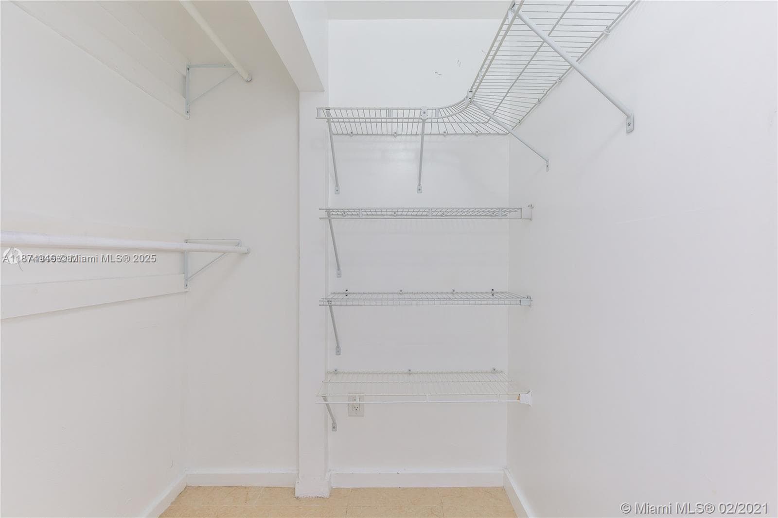 1650 NE 115th St 403 photo 13