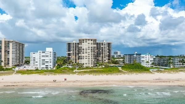 1800 S Ocean Boulevard 403 photo 2
