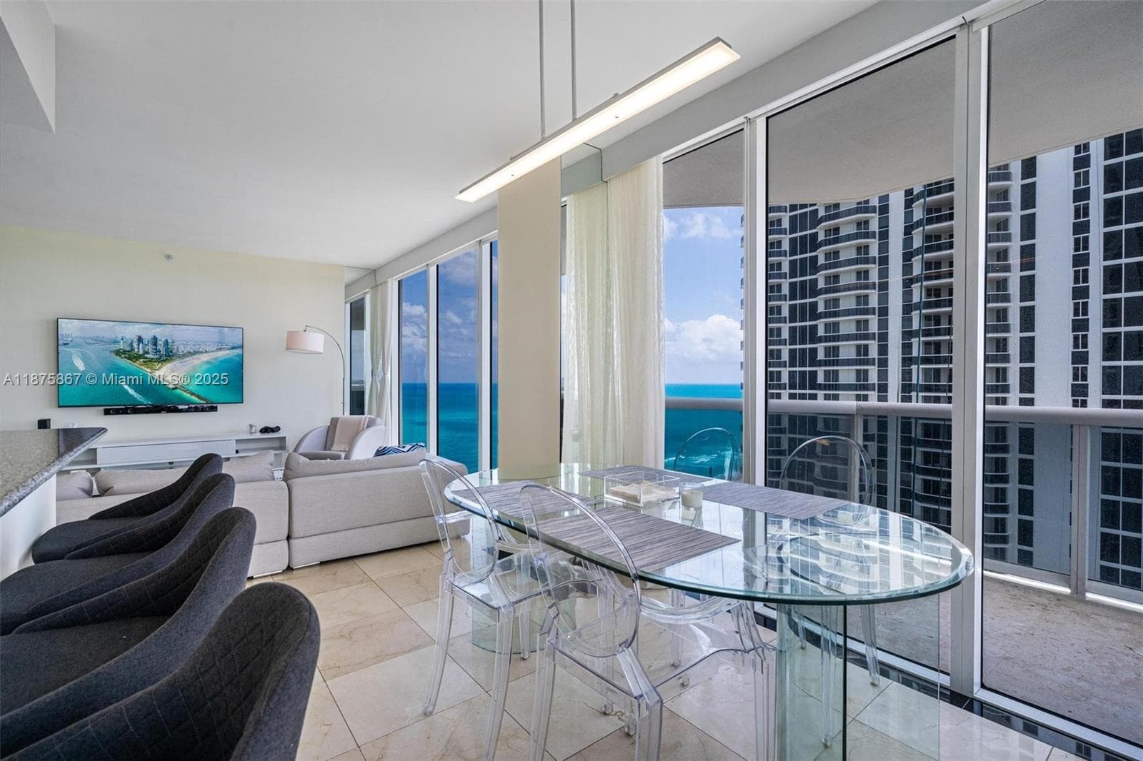 4779 Collins Ave 2305 photo 6