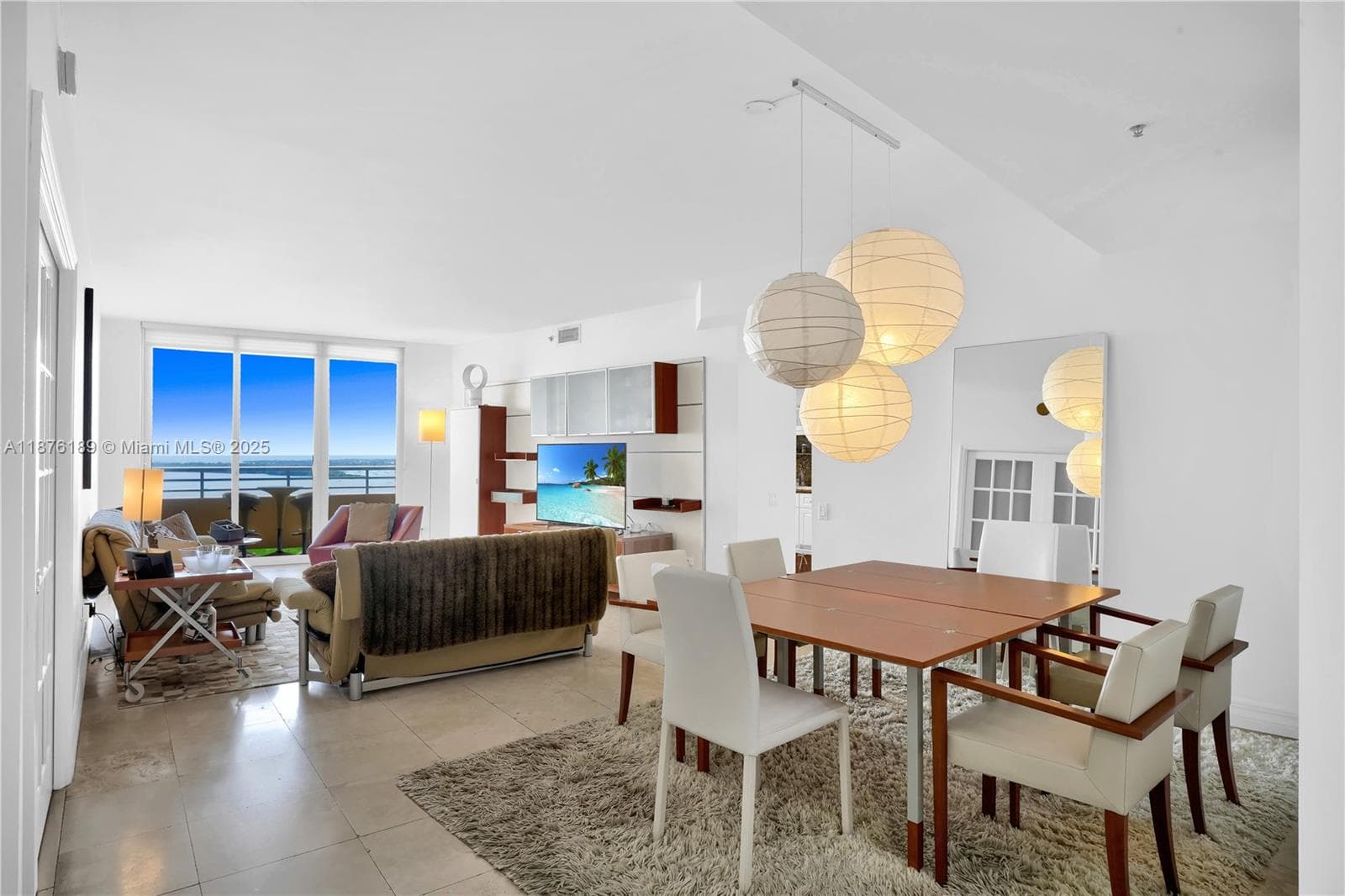 808 Brickell Key Dr 2506 photo 2