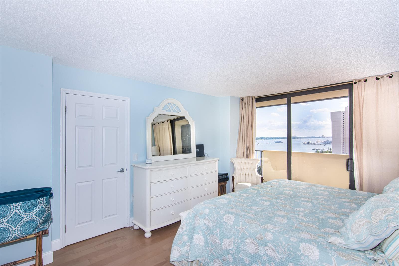 5600 N Flagler Drive 1404 photo 23