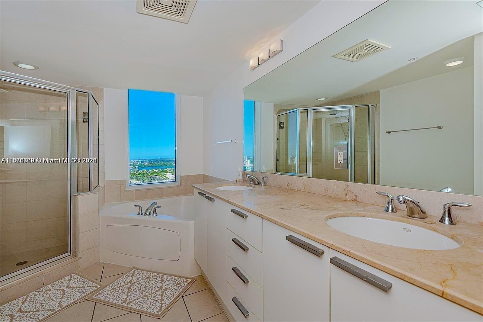 16699 Collins Ave 3808 photo 8