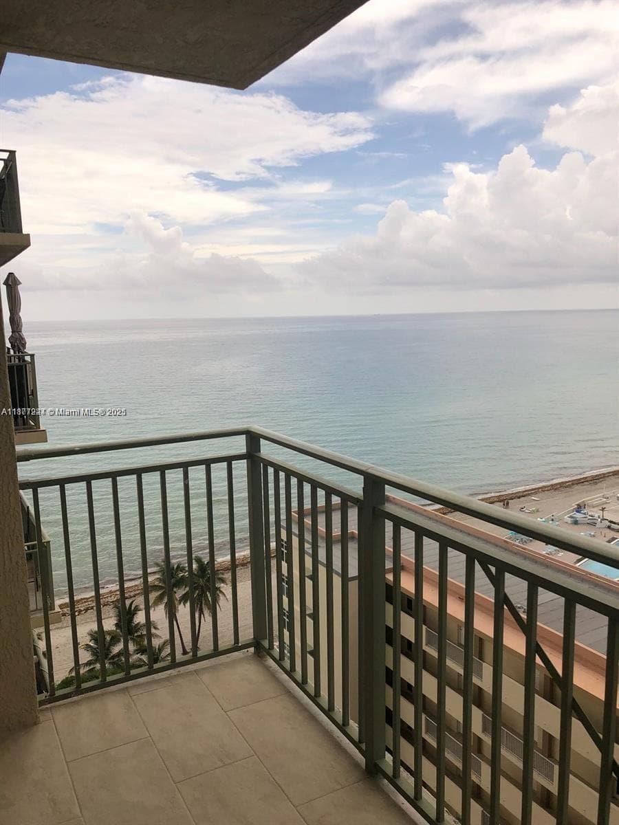 2080 S Ocean Dr 1507 photo 14