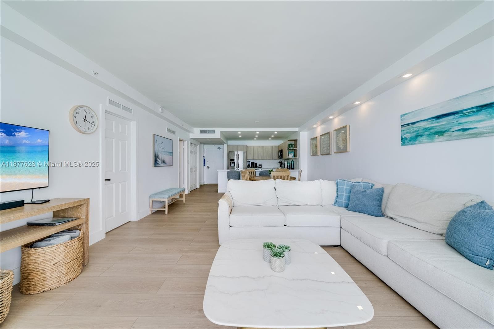 5601 Collins Ave 1011 photo 5