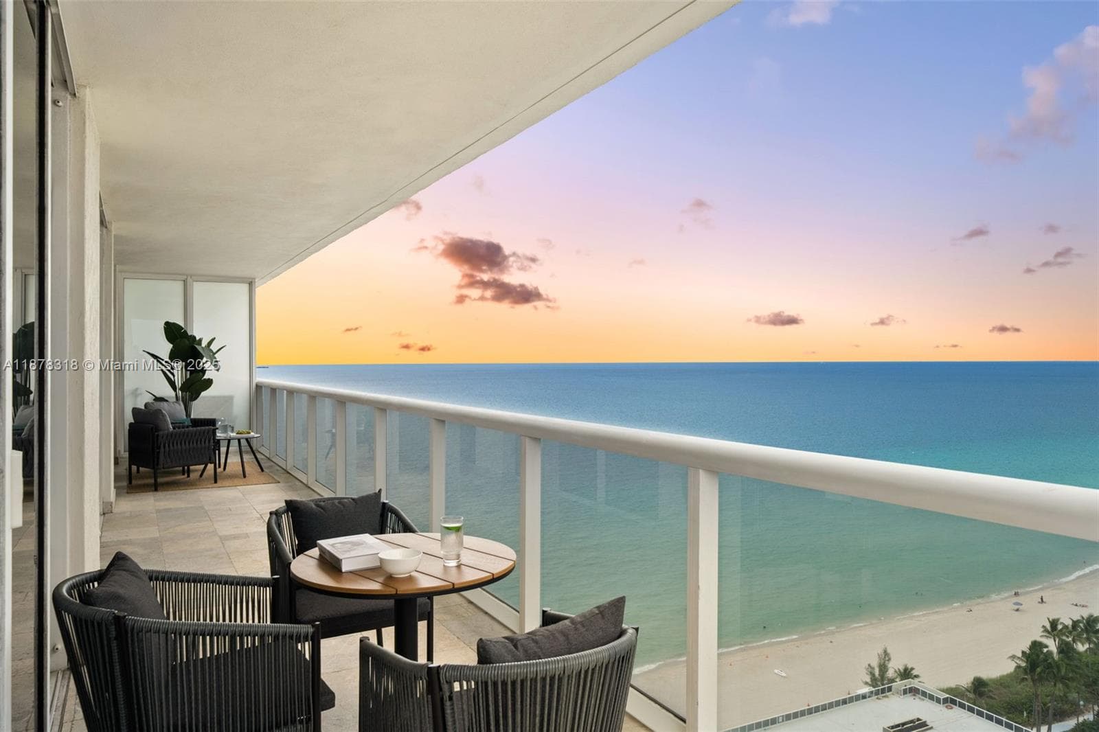 1830 S Ocean Dr 2306 photo 2